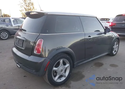 2006 Mini Cooper S from USA, damaged, VIN WMWRE33556TN28736